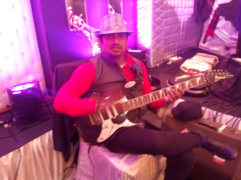 indian guitar players Abu Dhabi Uae
