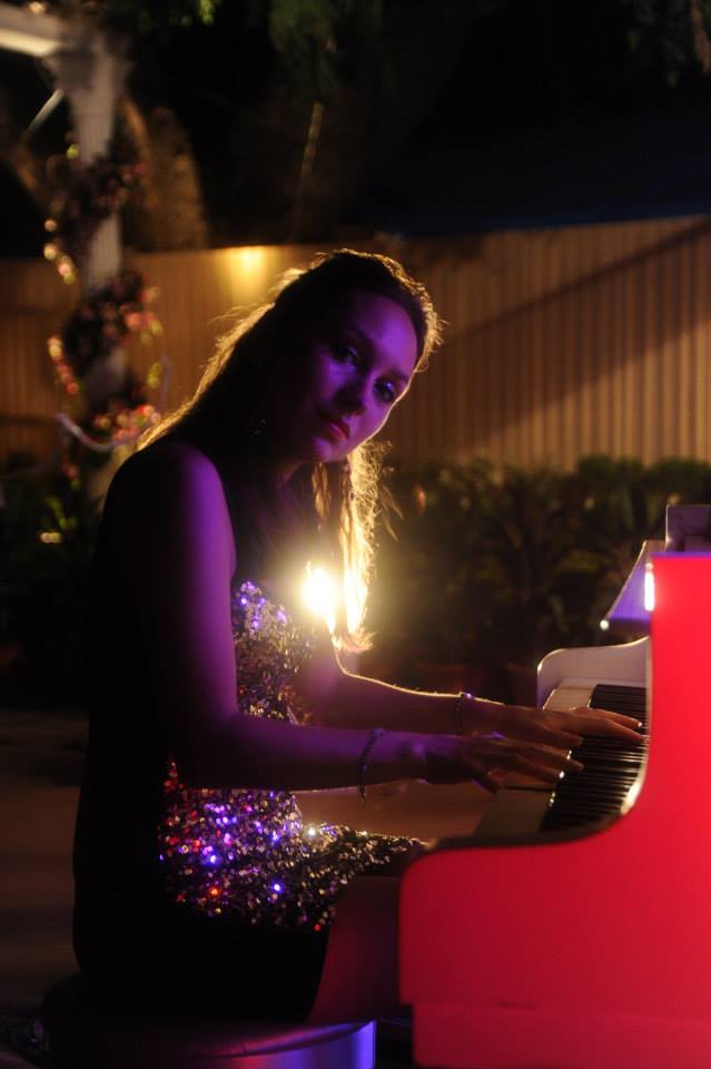piano players Abu Dhabi Uae