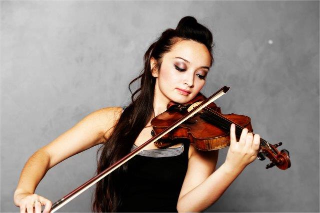 female violin players Abu Dhabi Uae